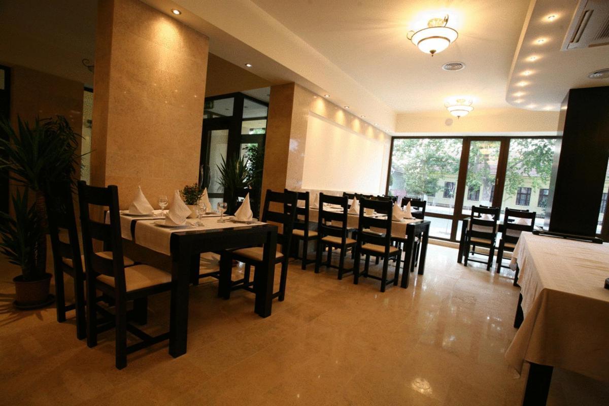 Hotel Crisana Arad Exterior foto