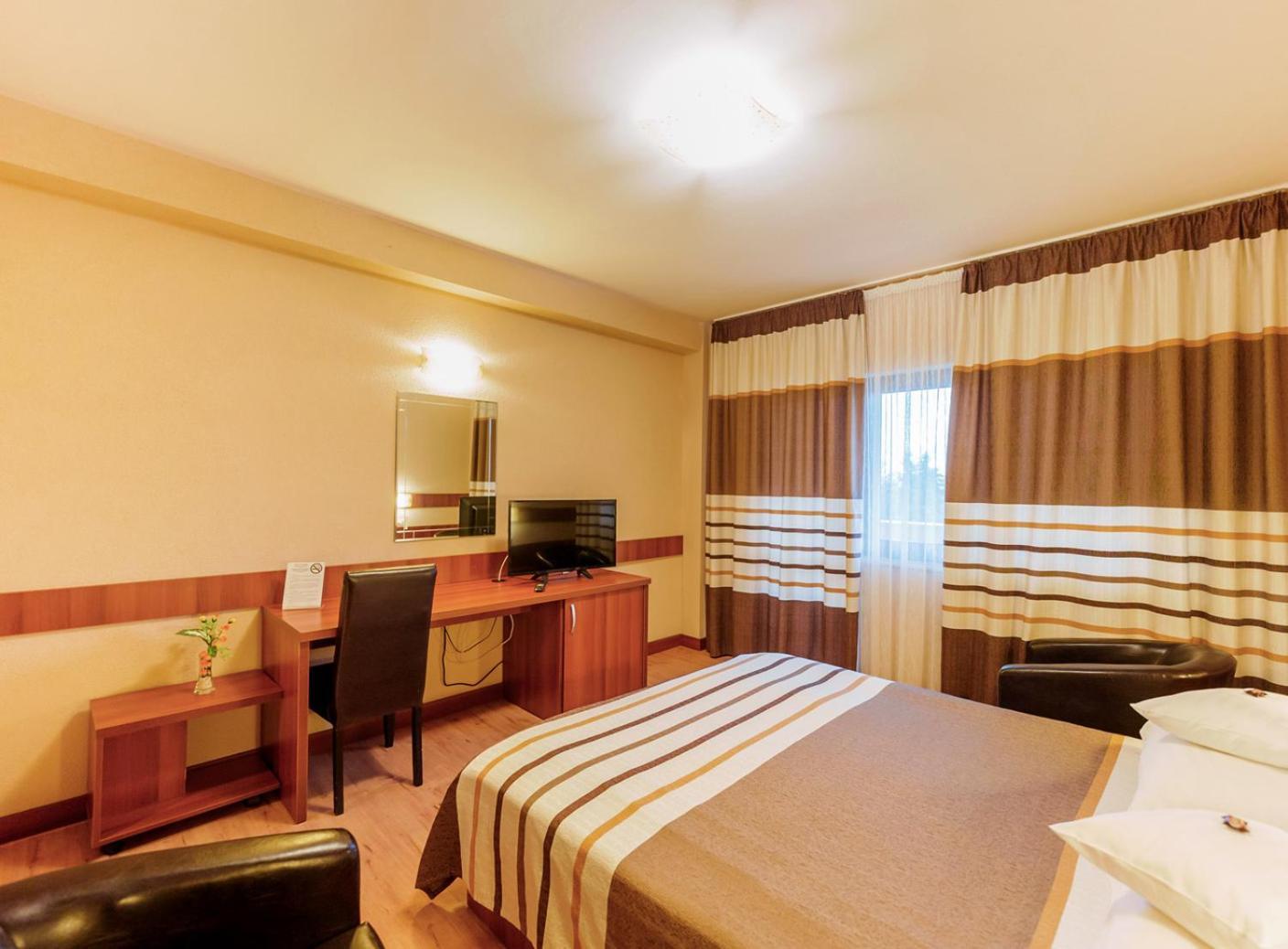 Hotel Crisana Arad Exterior foto