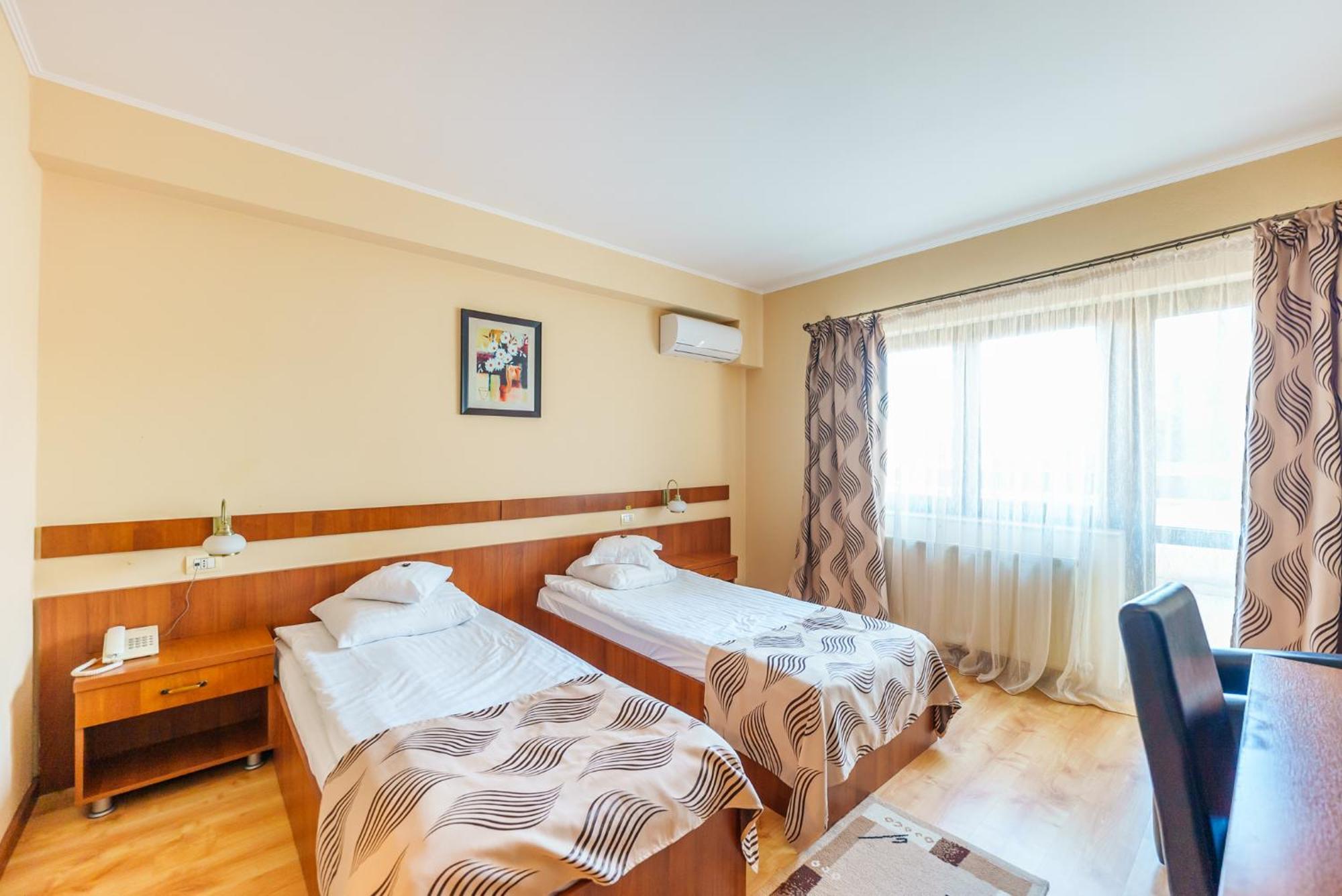 Hotel Crisana Arad Exterior foto