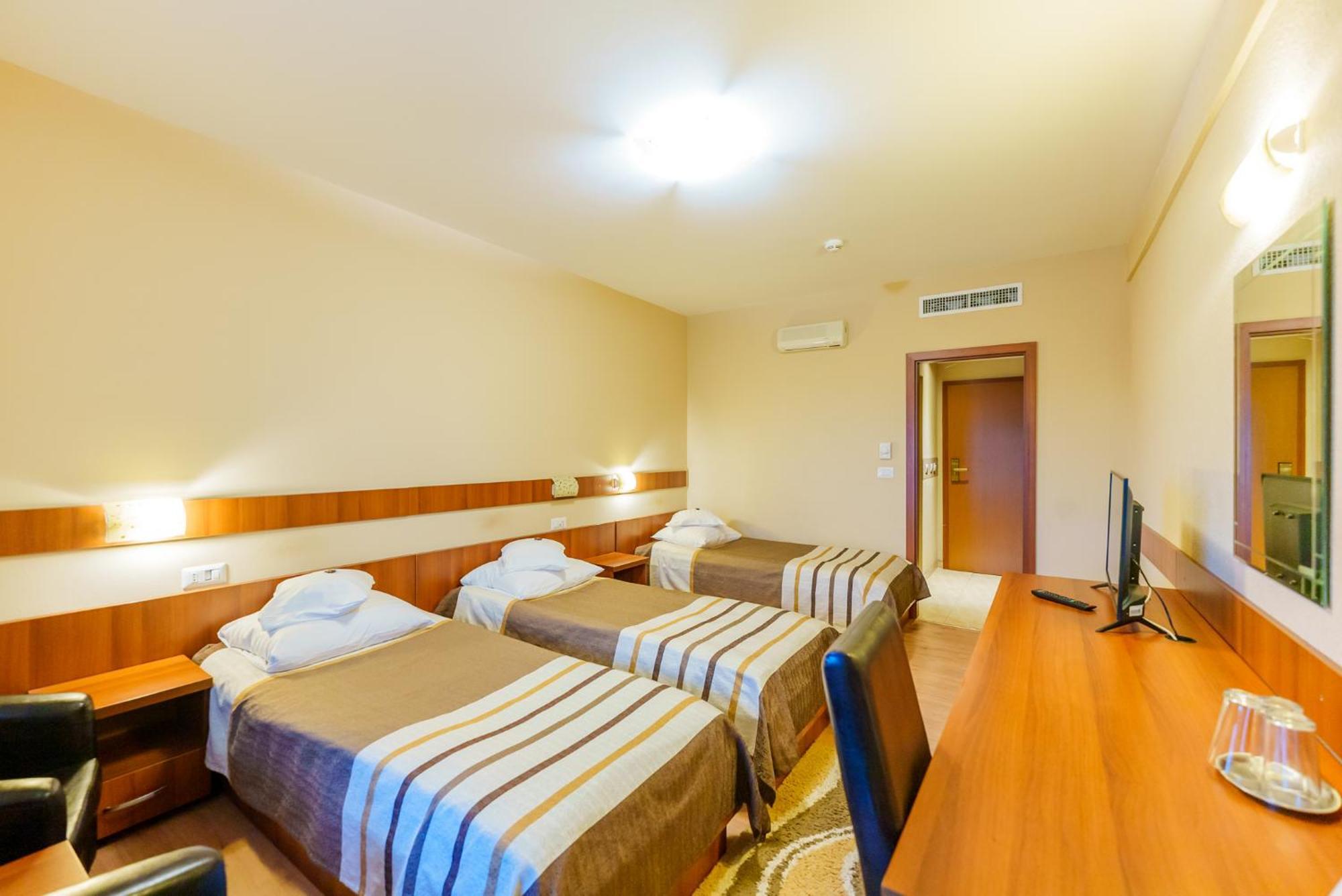 Hotel Crisana Arad Exterior foto
